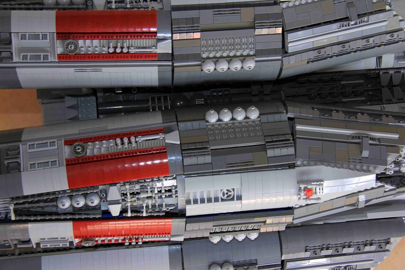 Illustration for article titled This Incredible Battlestar LEGO Model is Ten Feet Long